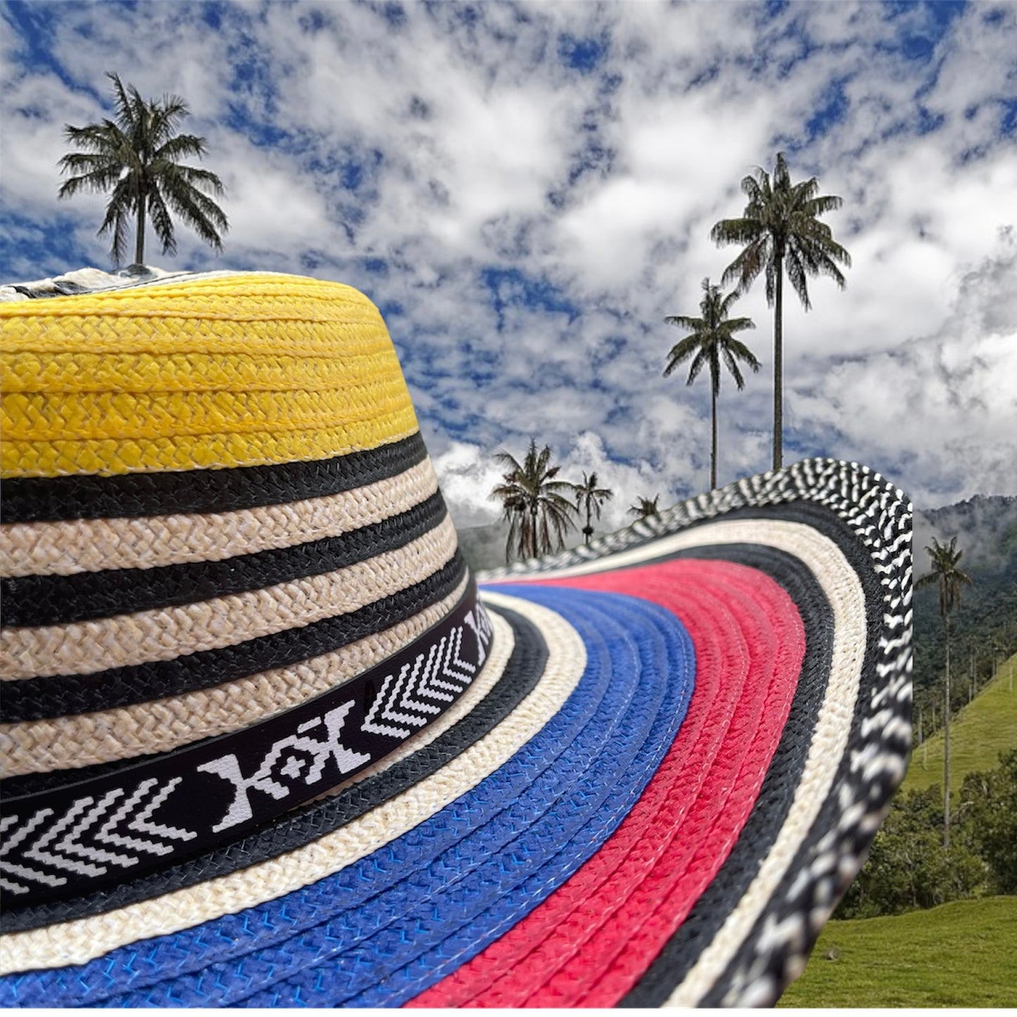 HANDMADE COLOMBIAN HAT "SOMBRERO VUELTIAO"